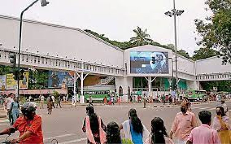 കിഴക്കേക്കോട്ടയിലെ നടപ്പാലം മേയിൽ തുറക്കും; നിർമാണപ്രവർത്തനങ്ങൾ അവസാനഘട്ടത്തിലേക്ക്